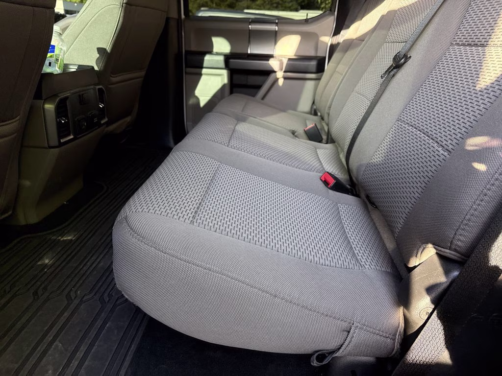2022 Oxford White Ford Super Duty F-250 SRW XLT 4X4 Truck