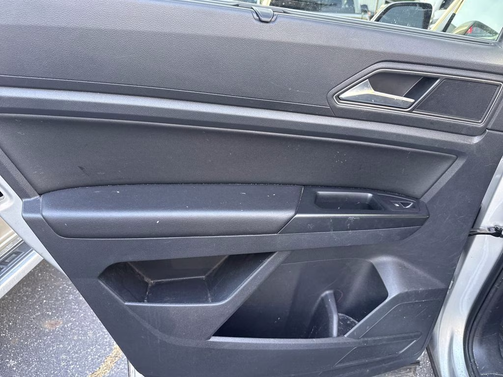 2019 Reflex Silver Metallic Volkswagen Atlas 3.6L V6 SE FWD SUV