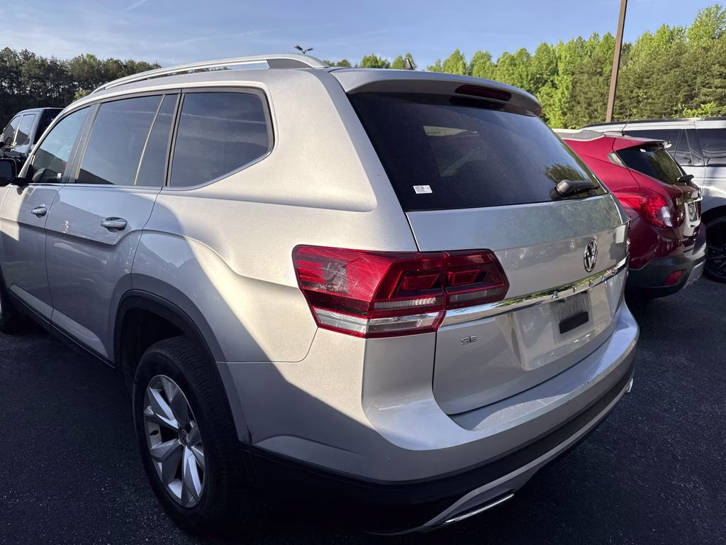 2019 Reflex Silver Metallic Volkswagen Atlas 3.6L V6 SE FWD SUV