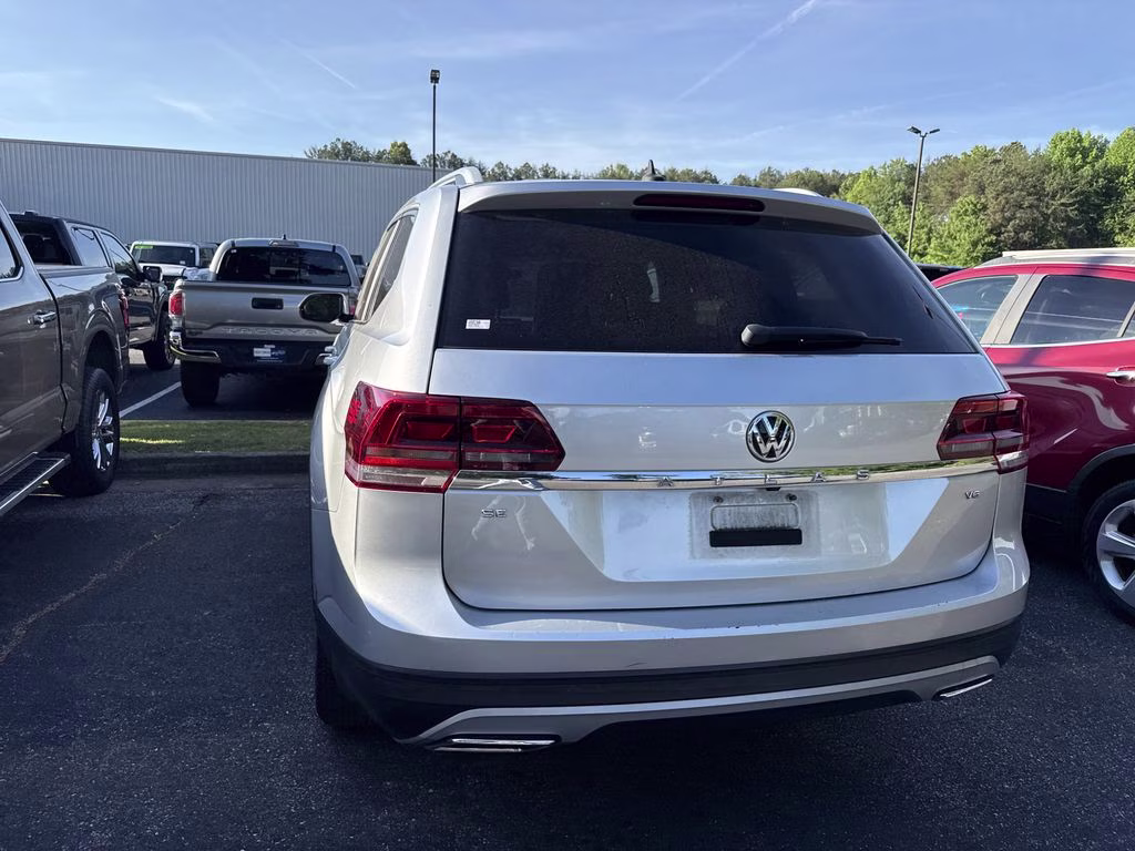 2019 Reflex Silver Metallic Volkswagen Atlas 3.6L V6 SE FWD SUV