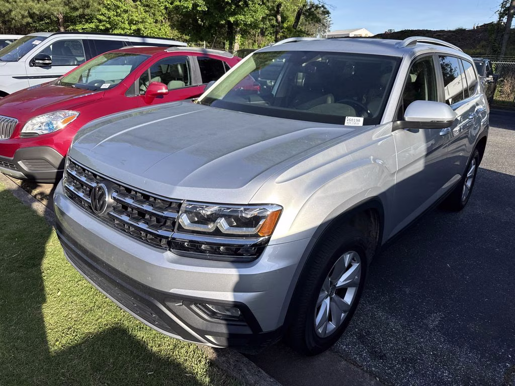 2019 Reflex Silver Metallic Volkswagen Atlas 3.6L V6 SE FWD SUV