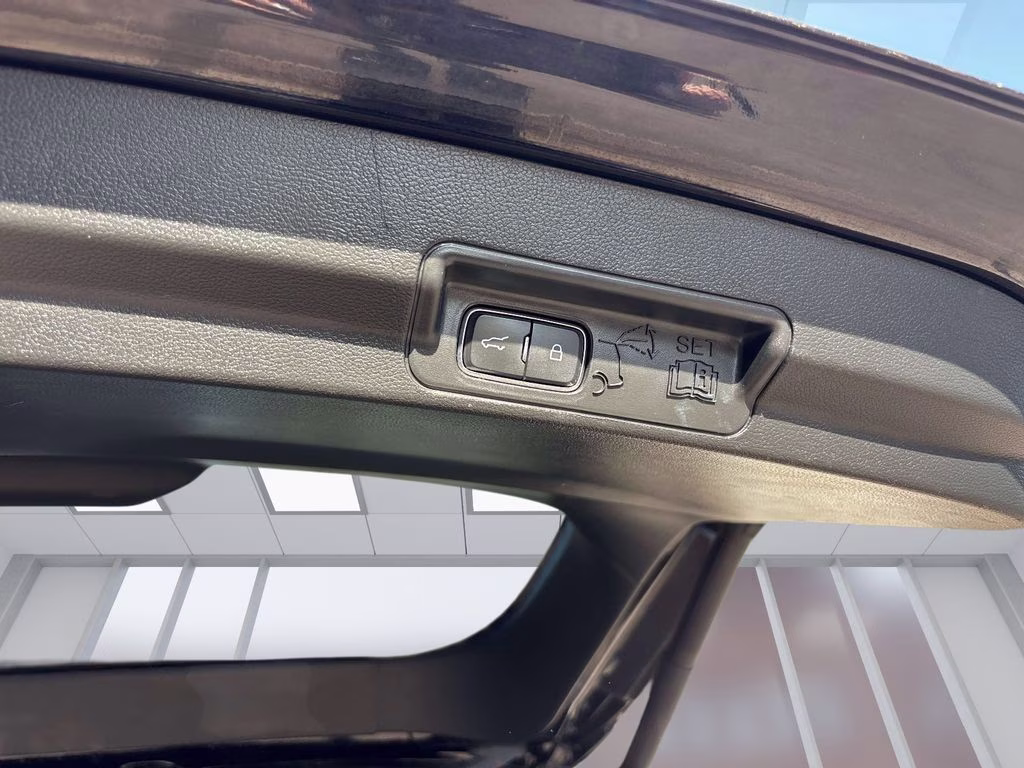 2022 Black Metallic Ford Explorer Base 4X4 SUV