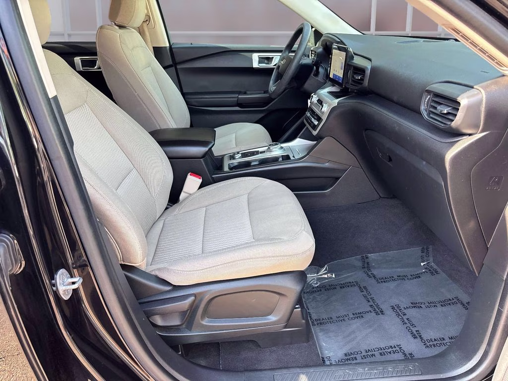 2022 Black Metallic Ford Explorer Base 4X4 SUV