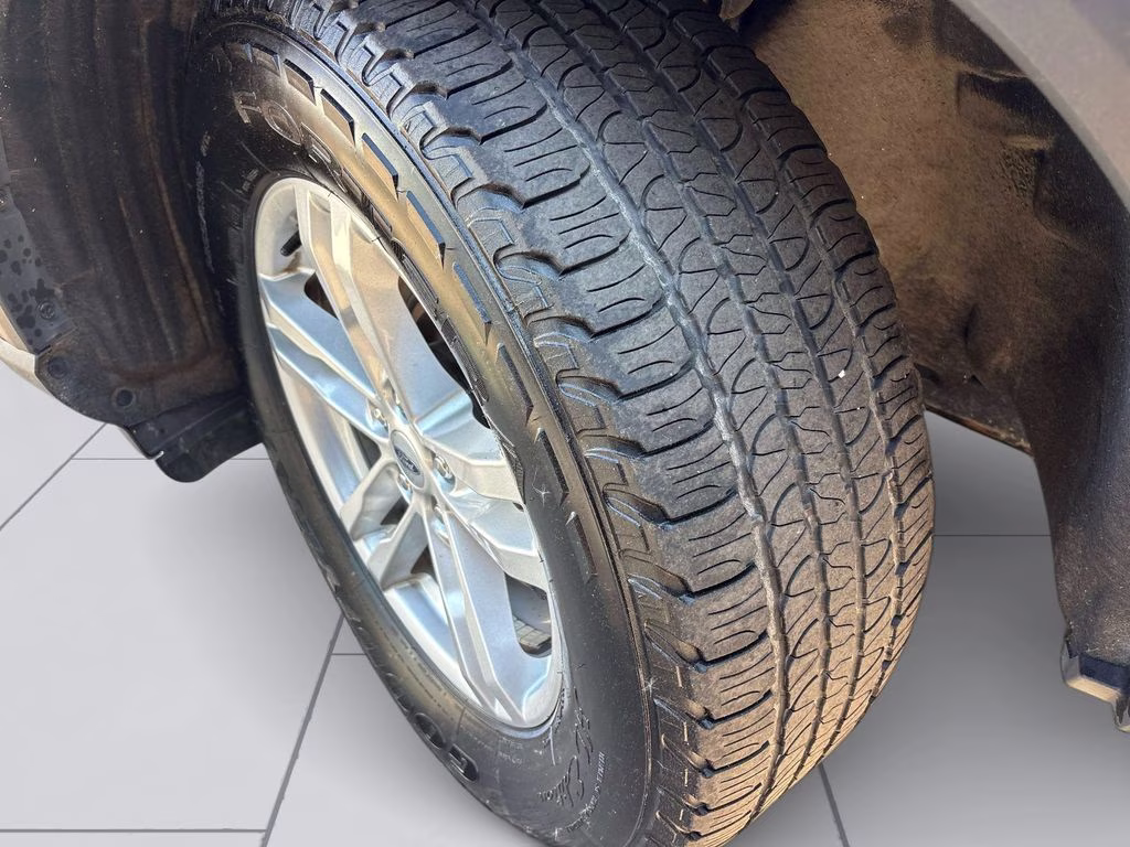 2022 Black Metallic Ford Explorer Base 4X4 SUV