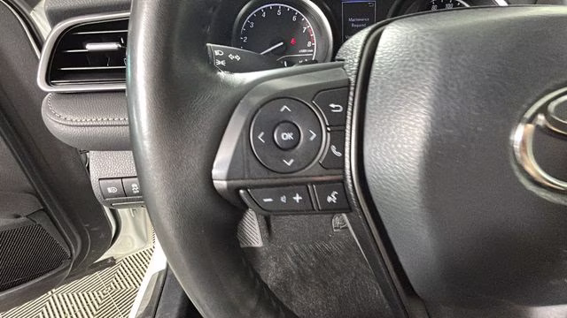 2024 White Toyota Camry SE FWD Sedan