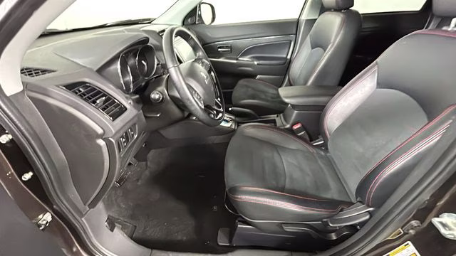 2024 Black Mitsubishi Outlander Sport 2.0 SE 4X4 SUV
