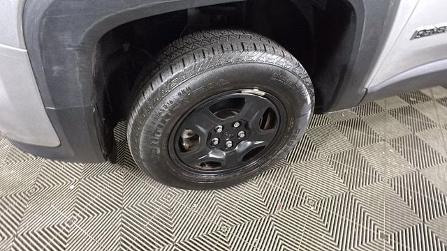 2021 Glacier Metallic Clearcoat Jeep Renegade Sport 4X4 SUV