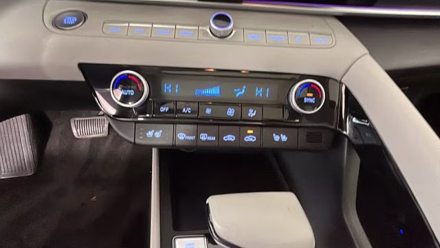 2025 Serenity White Hyundai Elantra Hybrid Limited FWD Sedan