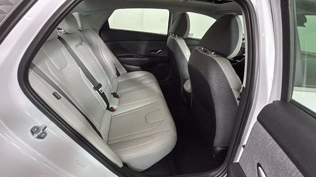 2025 Serenity White Hyundai Elantra Hybrid Limited FWD Sedan