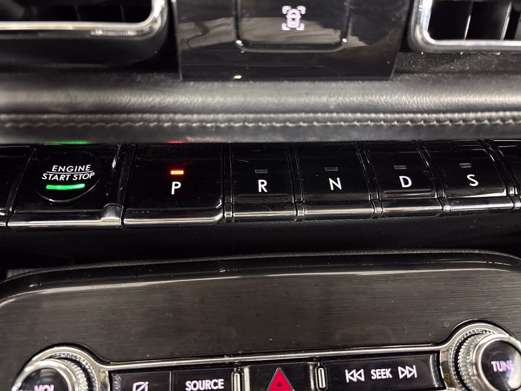 2022 Radiance Metallic Lincoln Nautilus Reserve FWD SUV