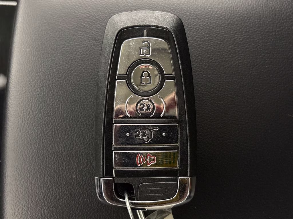 2022 Radiance Metallic Lincoln Nautilus Reserve FWD SUV
