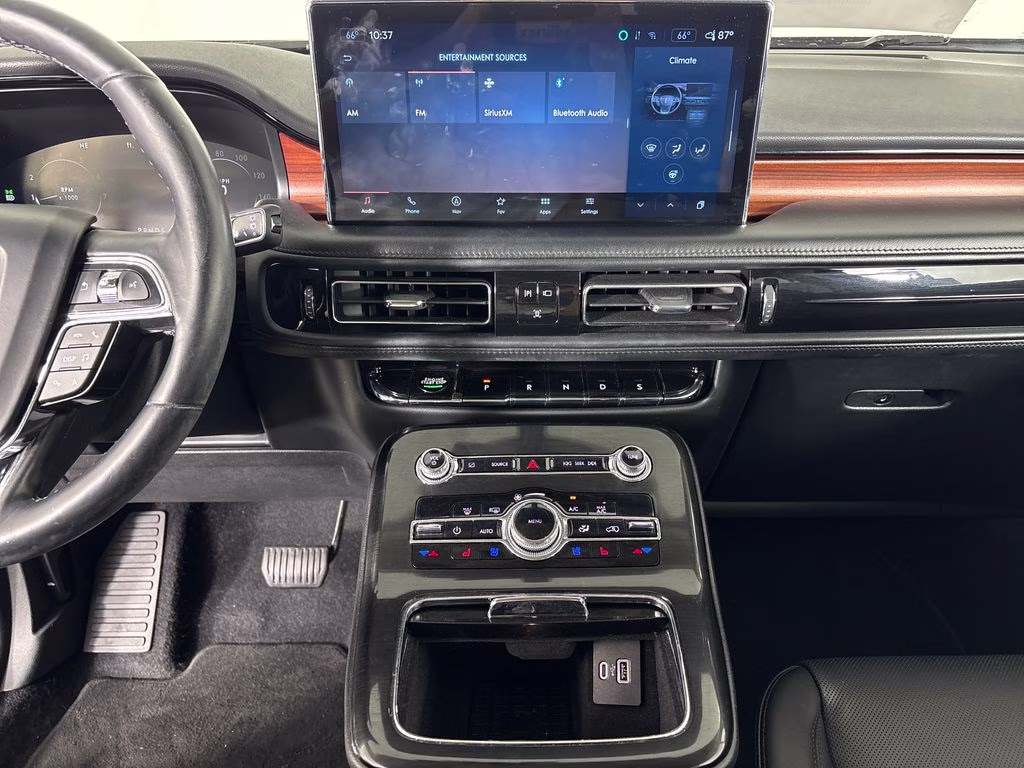2022 Radiance Metallic Lincoln Nautilus Reserve FWD SUV