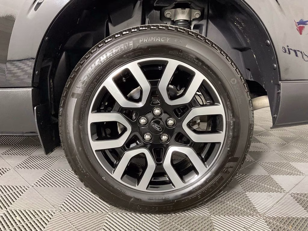 2024 Shadow Black Ford Maverick Lariat AWD Truck