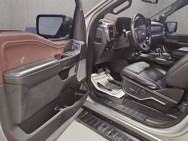 2023 Iconic Silver Metallic Ford F-150 Lariat 4X4 Truck