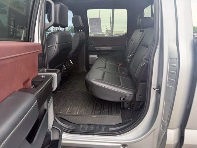 2023 Iconic Silver Metallic Ford F-150 Lariat 4X4 Truck