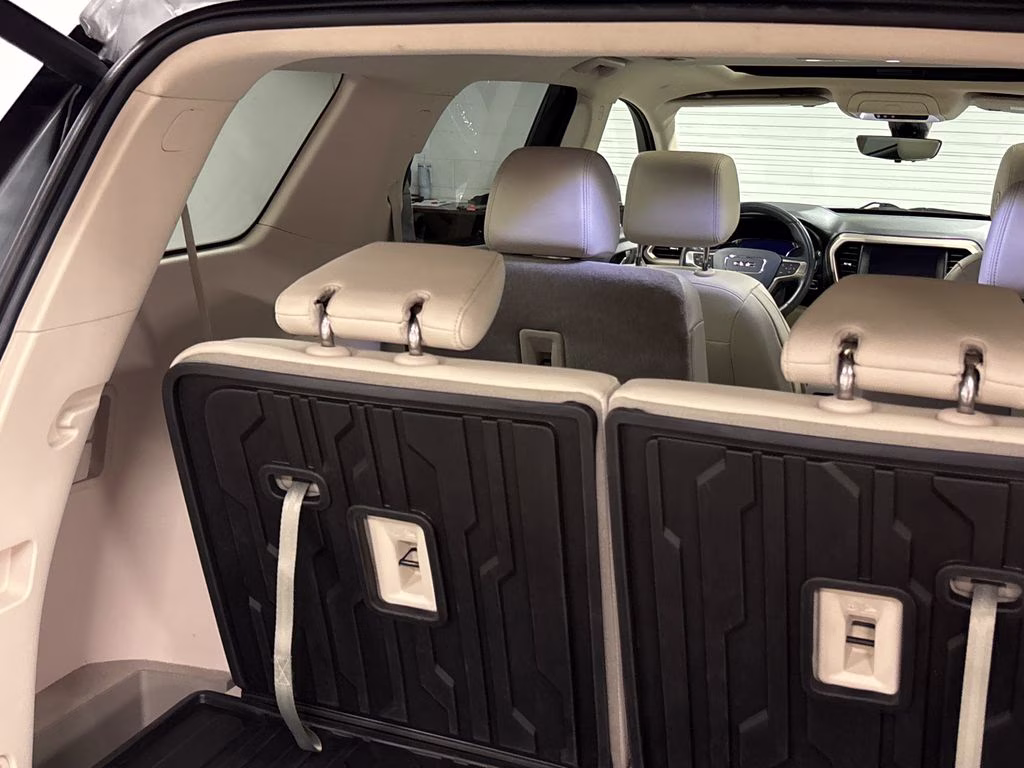 2023 Sterling Metallic GMC Acadia Denali FWD SUV