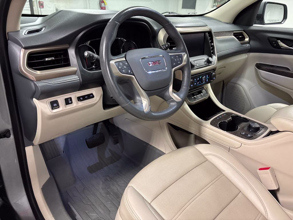 2023 Sterling Metallic GMC Acadia Denali FWD SUV