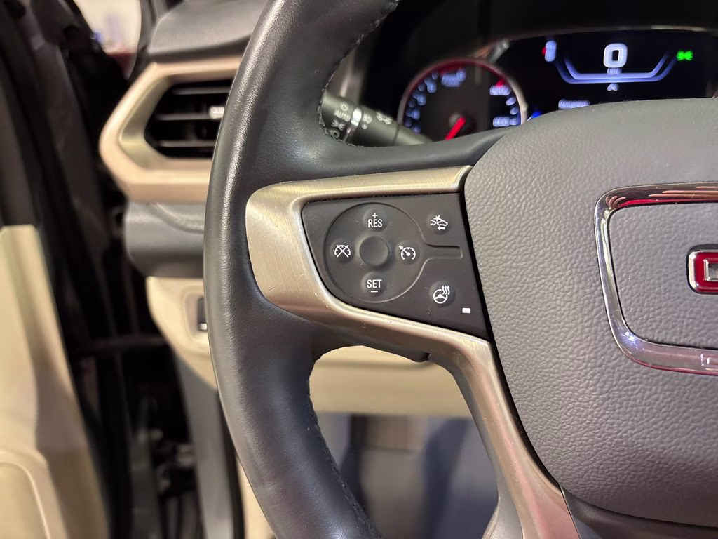 2023 Sterling Metallic GMC Acadia Denali FWD SUV