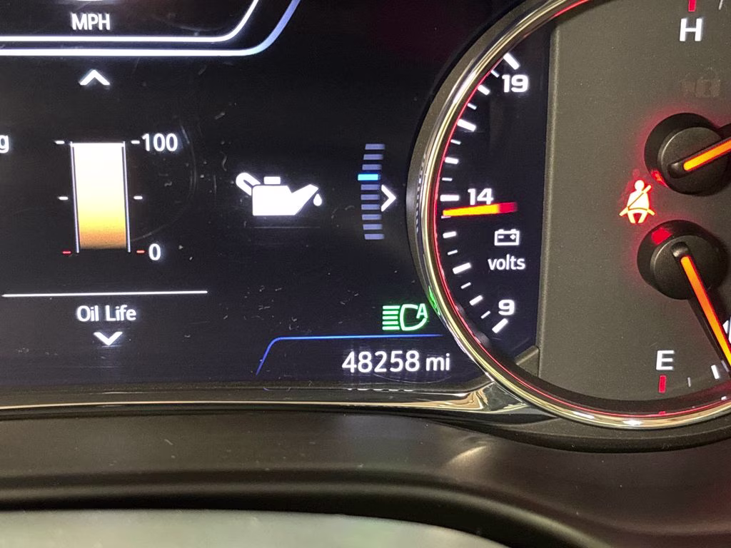 2023 Sterling Metallic GMC Acadia Denali FWD SUV