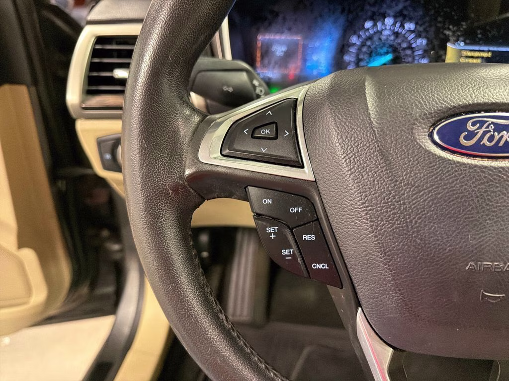 2016 Magnetic Ford Fusion SE FWD Sedan