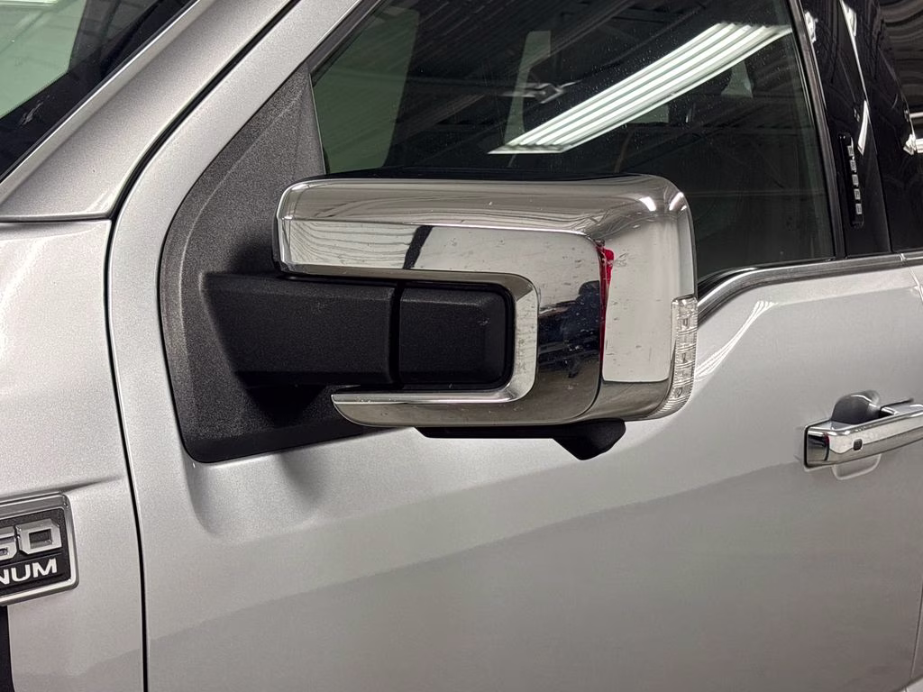 2022 Silver Metallic Ford F-150 Platinum 4X4 Truck