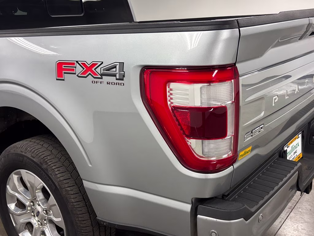 2022 Silver Metallic Ford F-150 Platinum 4X4 Truck