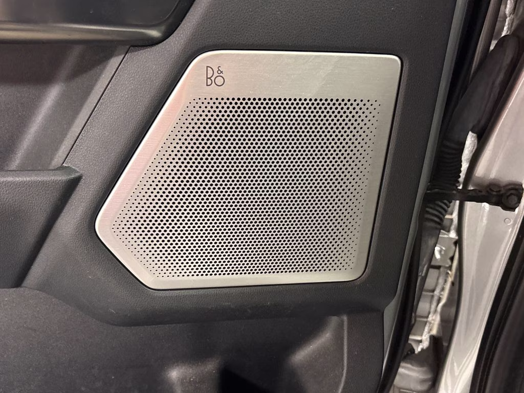 2022 Silver Metallic Ford F-150 Platinum 4X4 Truck