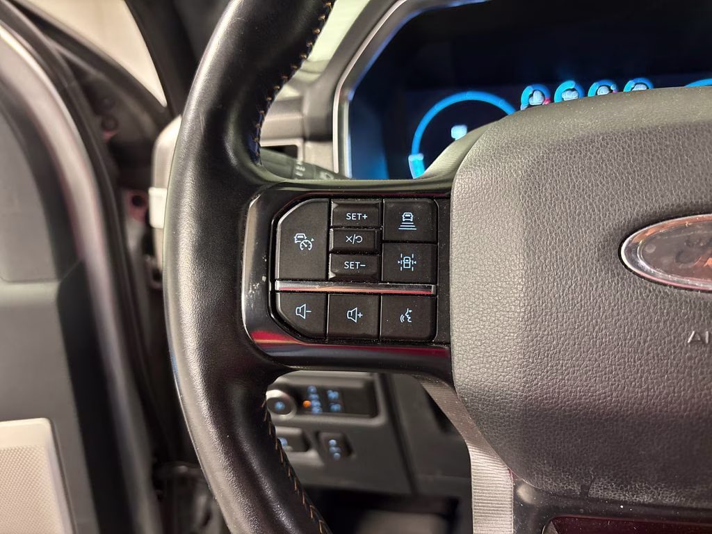 2022 Silver Metallic Ford F-150 Platinum 4X4 Truck