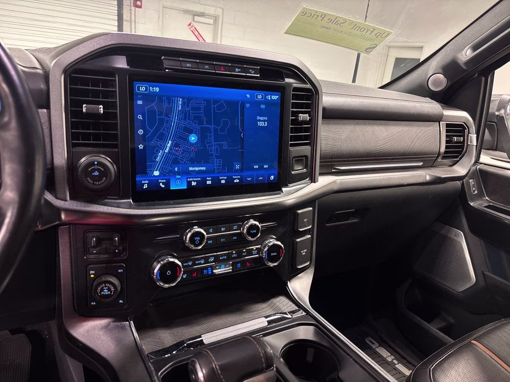 2022 Silver Metallic Ford F-150 Platinum 4X4 Truck