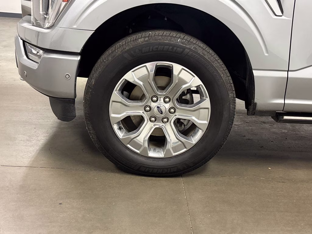 2022 Silver Metallic Ford F-150 Platinum 4X4 Truck