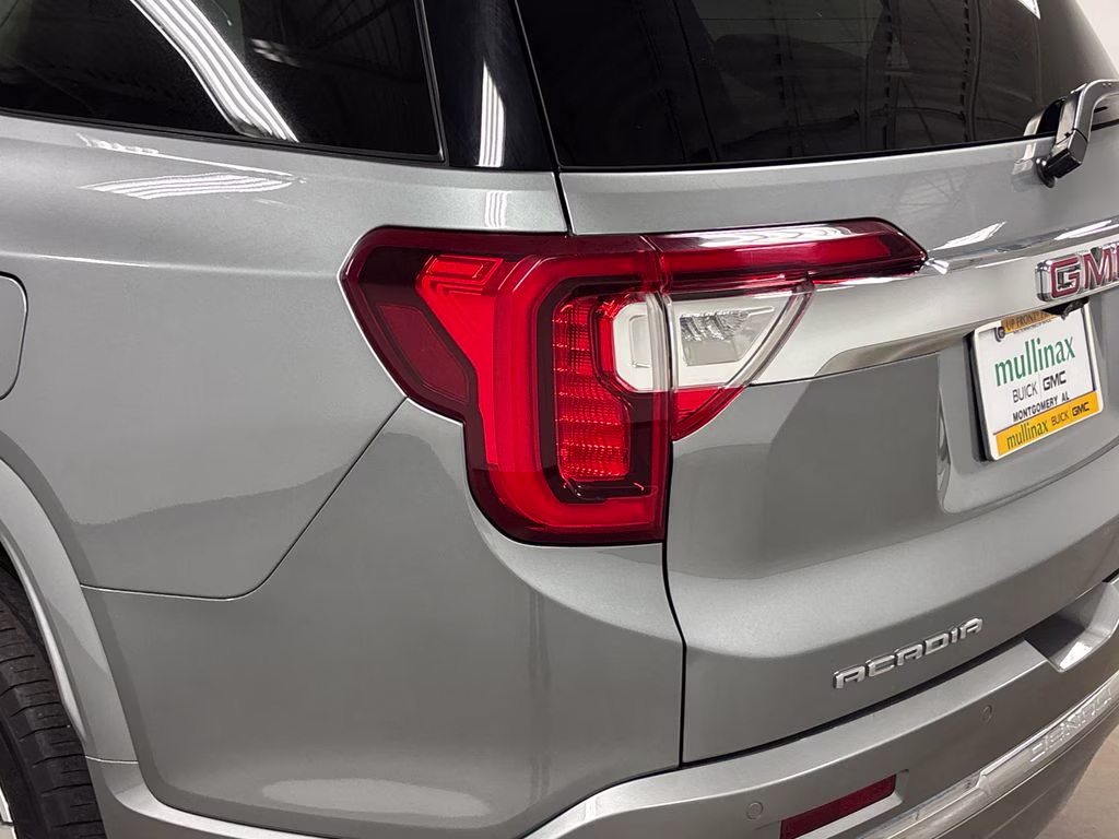2023 Sterling Metallic GMC Acadia Denali FWD SUV