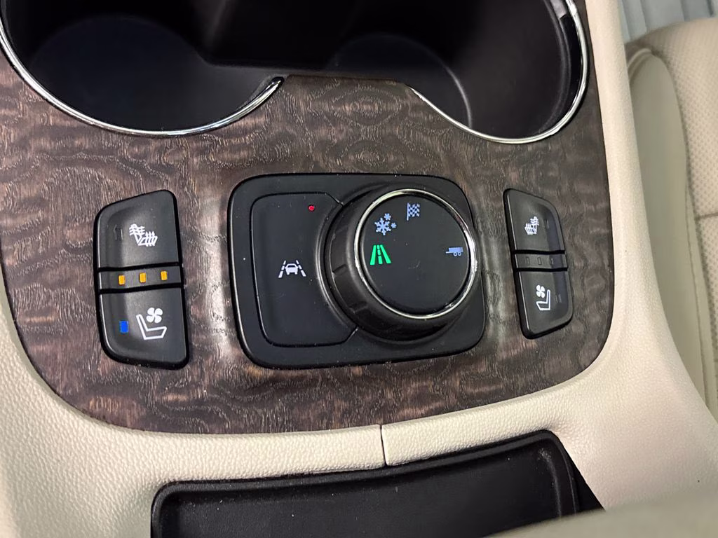 2023 Sterling Metallic GMC Acadia Denali FWD SUV