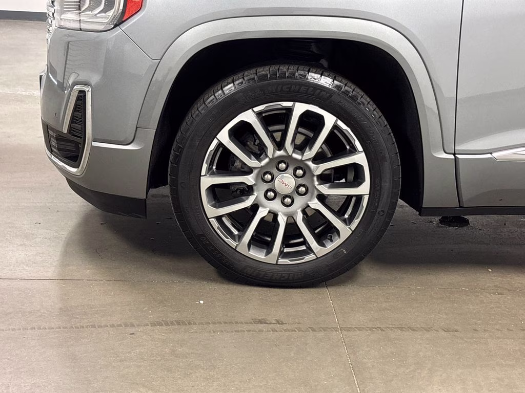 2023 Sterling Metallic GMC Acadia Denali FWD SUV
