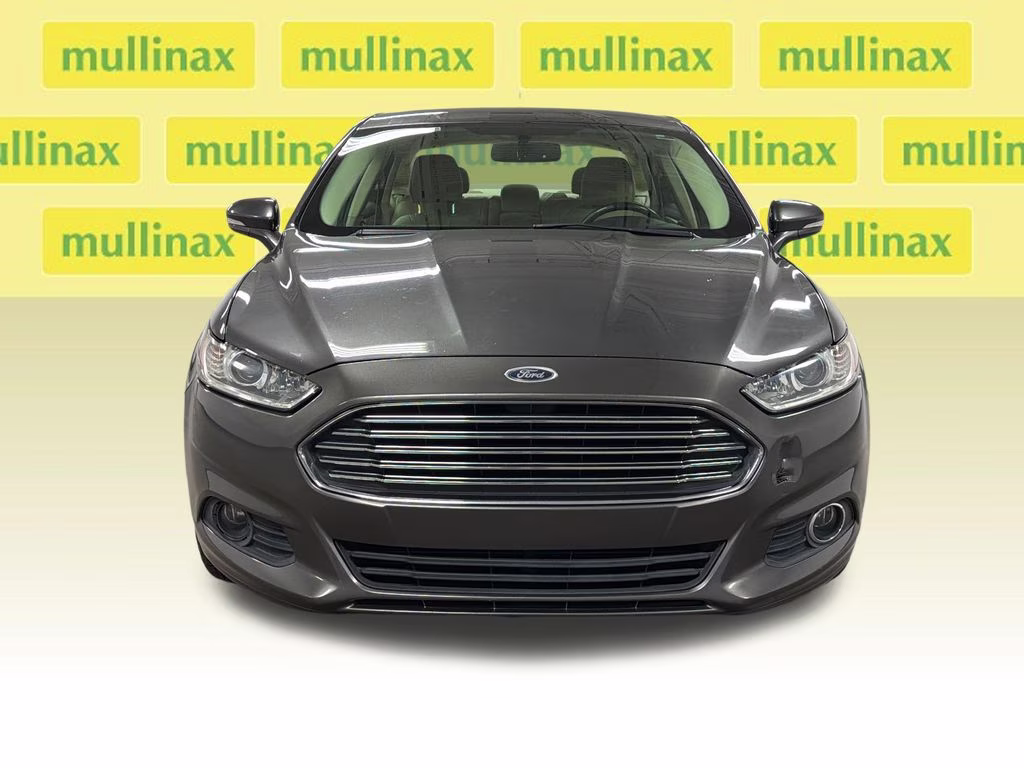 2016 Magnetic Ford Fusion SE FWD Sedan