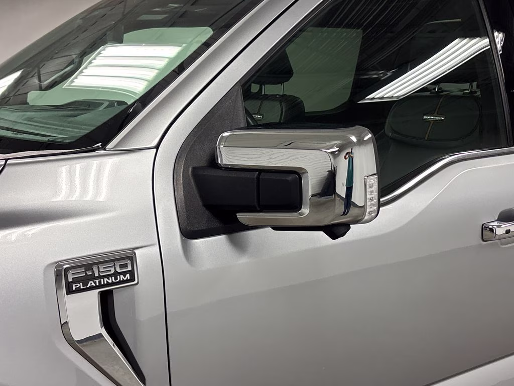 2022 Silver Metallic Ford F-150 Platinum 4X4 Truck