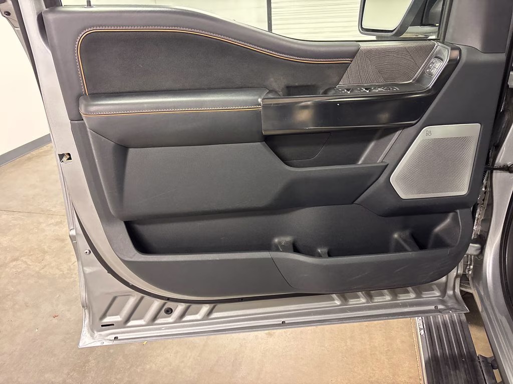 2022 Silver Metallic Ford F-150 Platinum 4X4 Truck