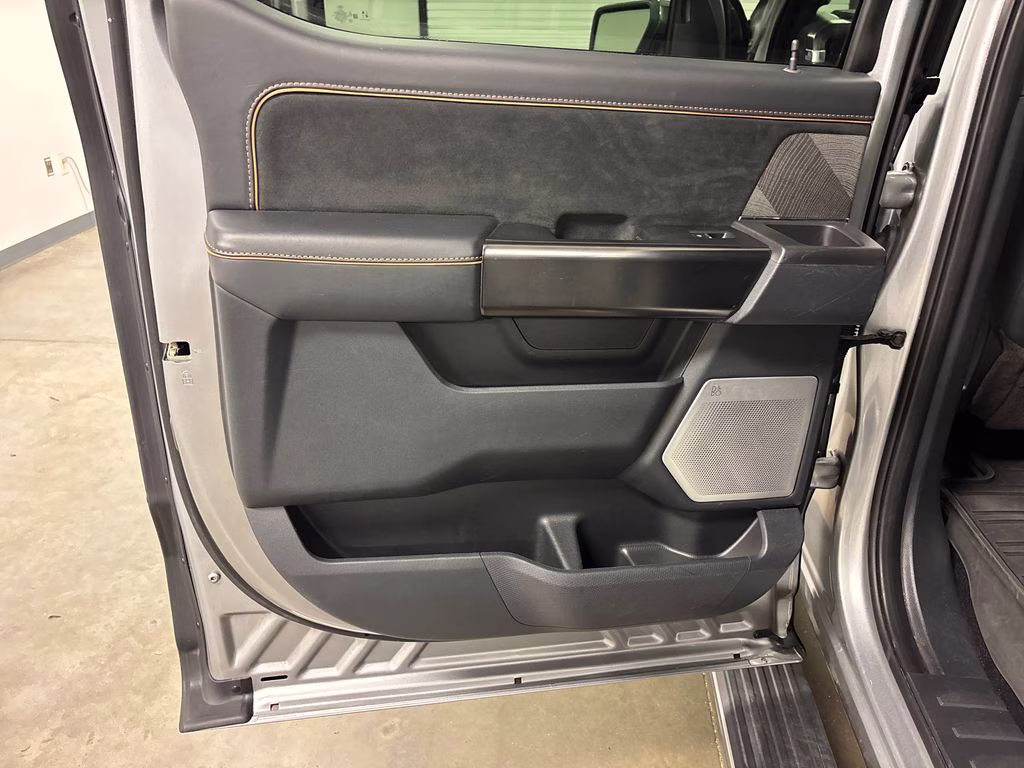 2022 Silver Metallic Ford F-150 Platinum 4X4 Truck