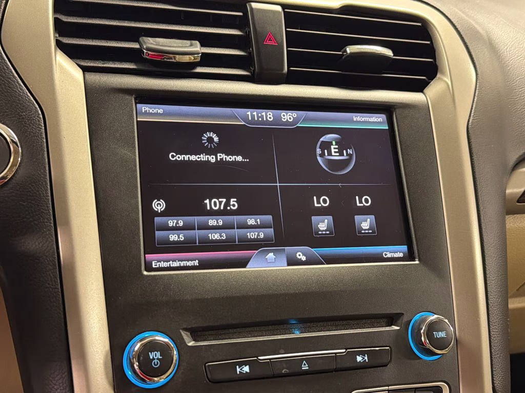 2016 Magnetic Ford Fusion SE FWD Sedan
