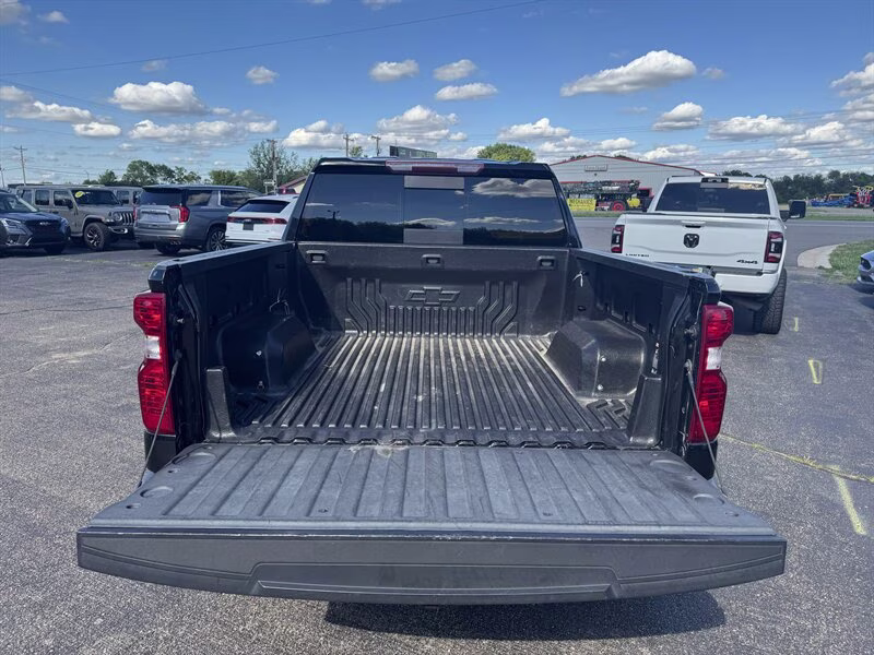 2020 Black Chevrolet Silverado 1500 LT 4X4 Truck