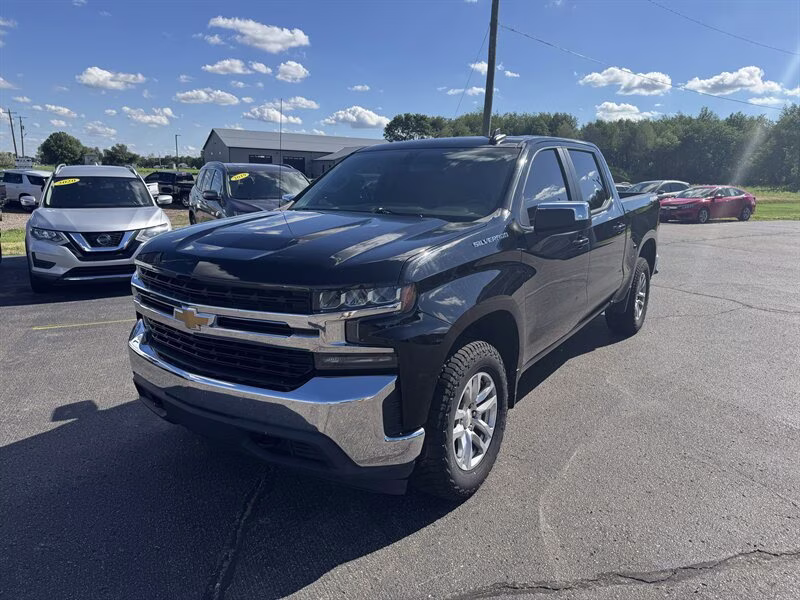 2020 Black Chevrolet Silverado 1500 LT 4X4 Truck