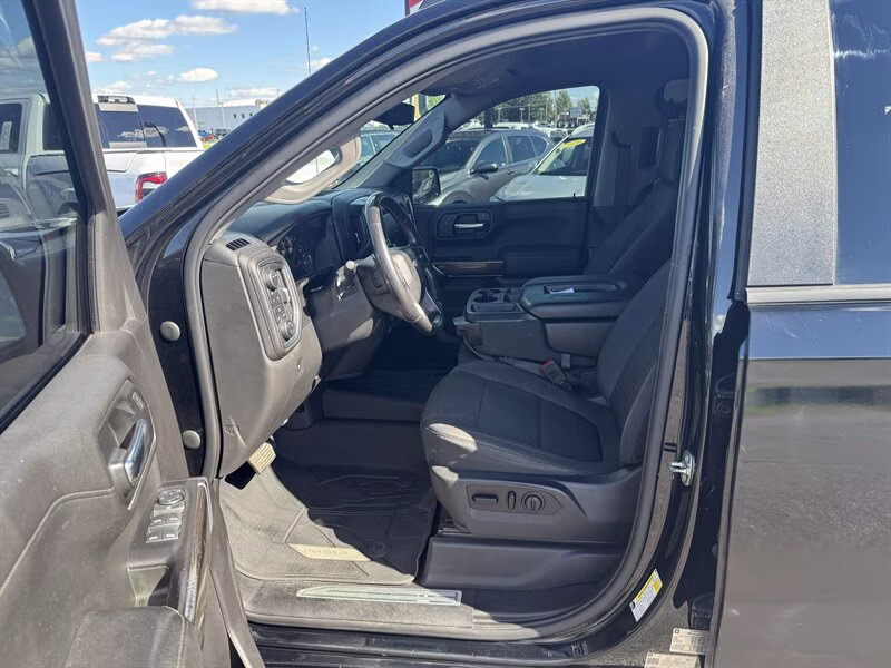 2020 Black Chevrolet Silverado 1500 LT 4X4 Truck