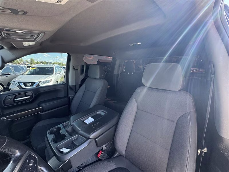 2020 Black Chevrolet Silverado 1500 LT 4X4 Truck