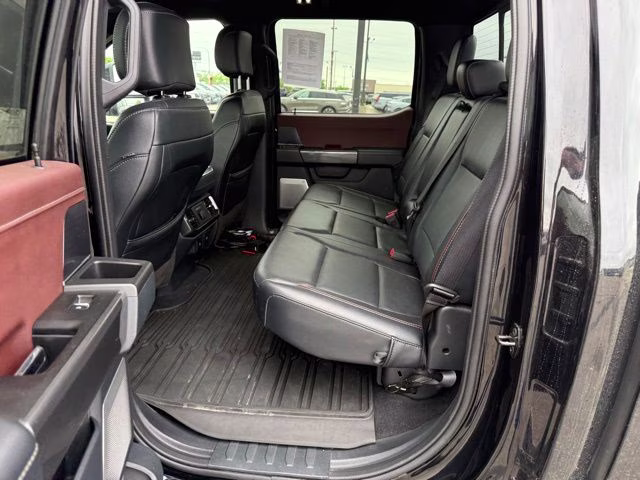 2023 Agate Black Metallic Ford F-150 Lariat 4X4 Truck