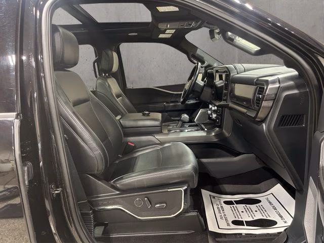 2024 Agate Black Metallic Ford F-150 Lariat 4X4 Truck