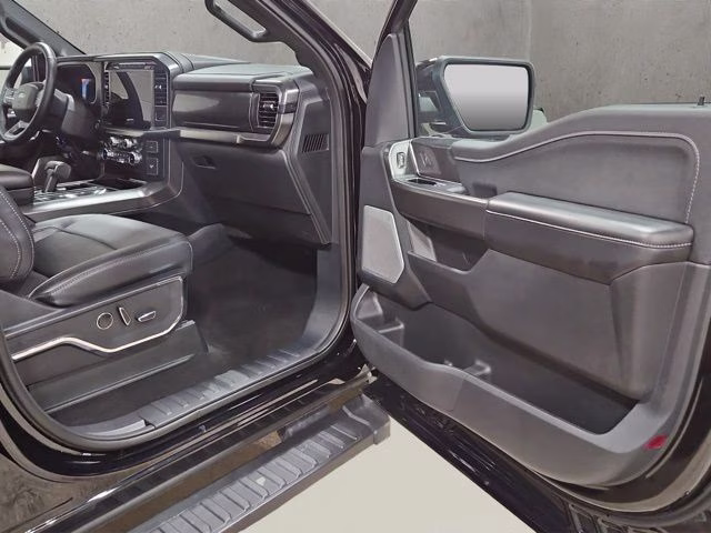 2024 Agate Black Metallic Ford F-150 Lariat 4X4 Truck