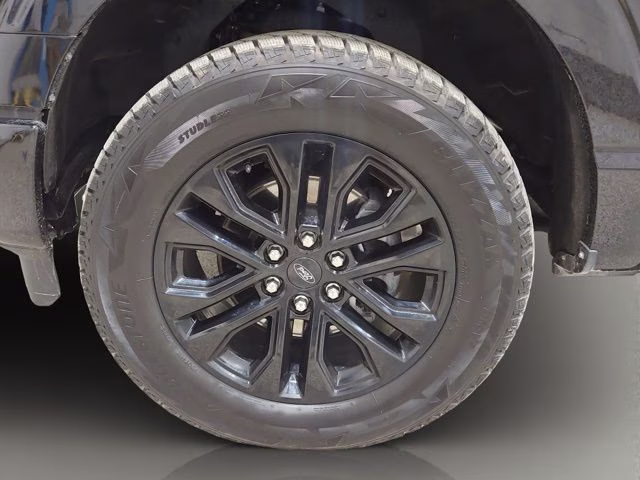 2024 Agate Black Metallic Ford F-150 Lariat 4X4 Truck