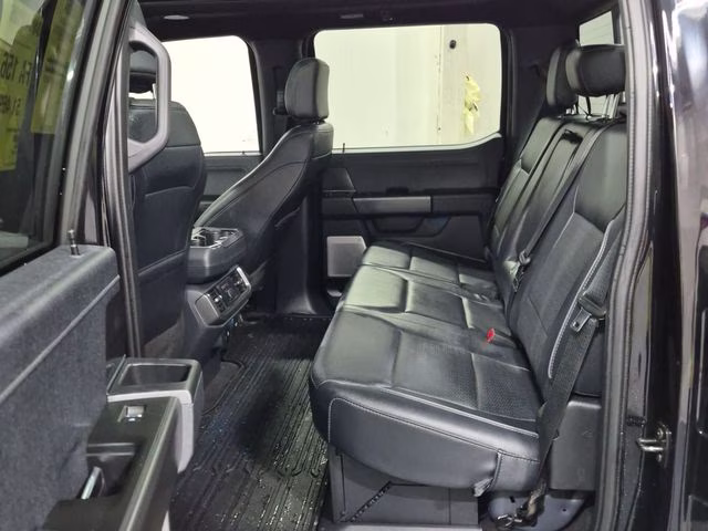 2024 Agate Black Metallic Ford F-150 Lariat 4X4 Truck