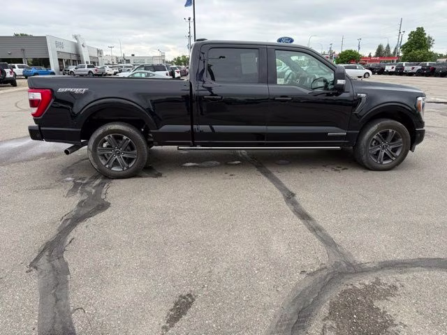 2023 Agate Black Metallic Ford F-150 Lariat 4X4 Truck