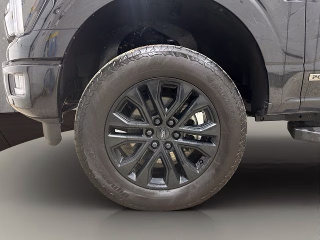 2024 Agate Black Metallic Ford F-150 Lariat 4X4 Truck
