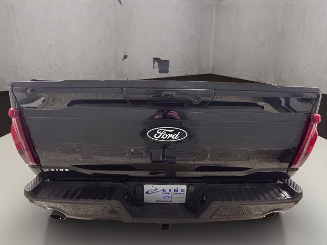 2024 Agate Black Metallic Ford F-150 Lariat 4X4 Truck